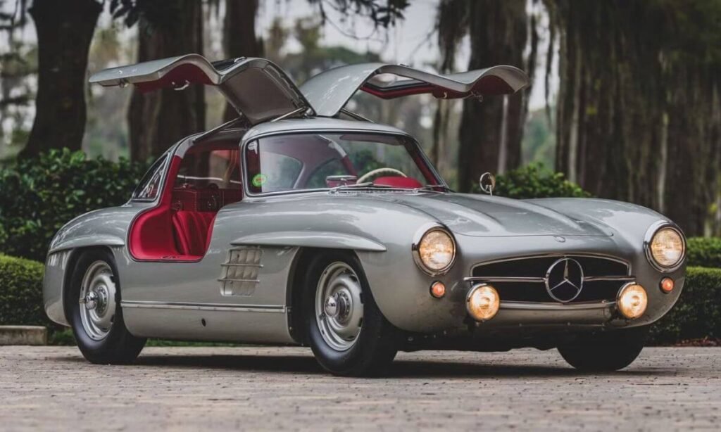 The 1955 Mercedes-Benz 300 SL Gullwing Coupe filmsandfacts.com